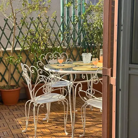 Terrace & 1930S Charm - Vatican Walk-2